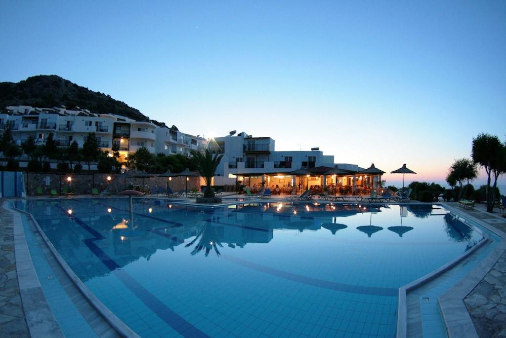 Semiramis Village Hotel Χερσόνησος Εξωτερικό φωτογραφία